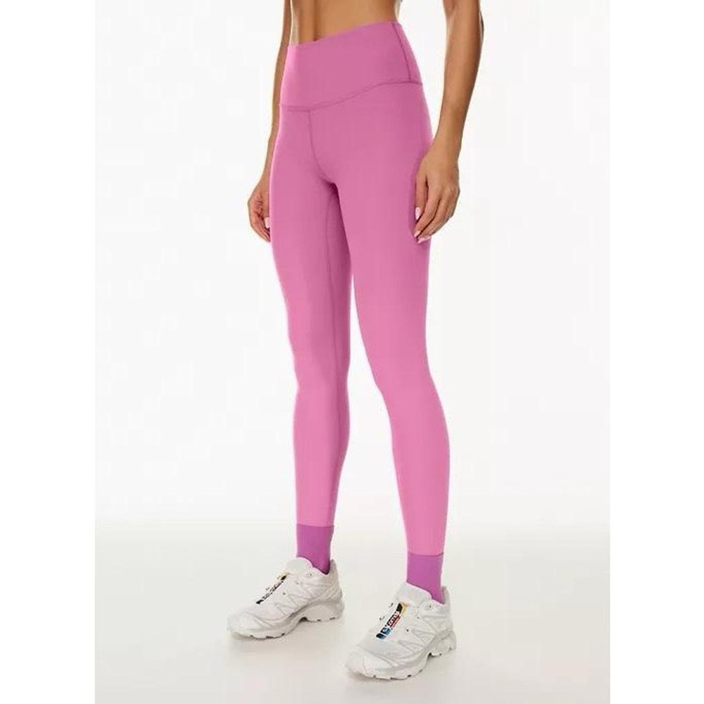 Aritzia TnAction Hi-Rise Legging